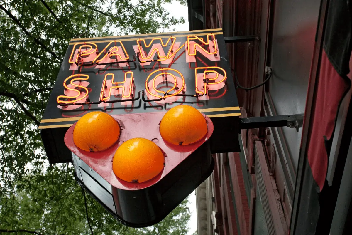 How Much Do Pawn Shops Pay For Golf Clubs? (Better Than eBay?)