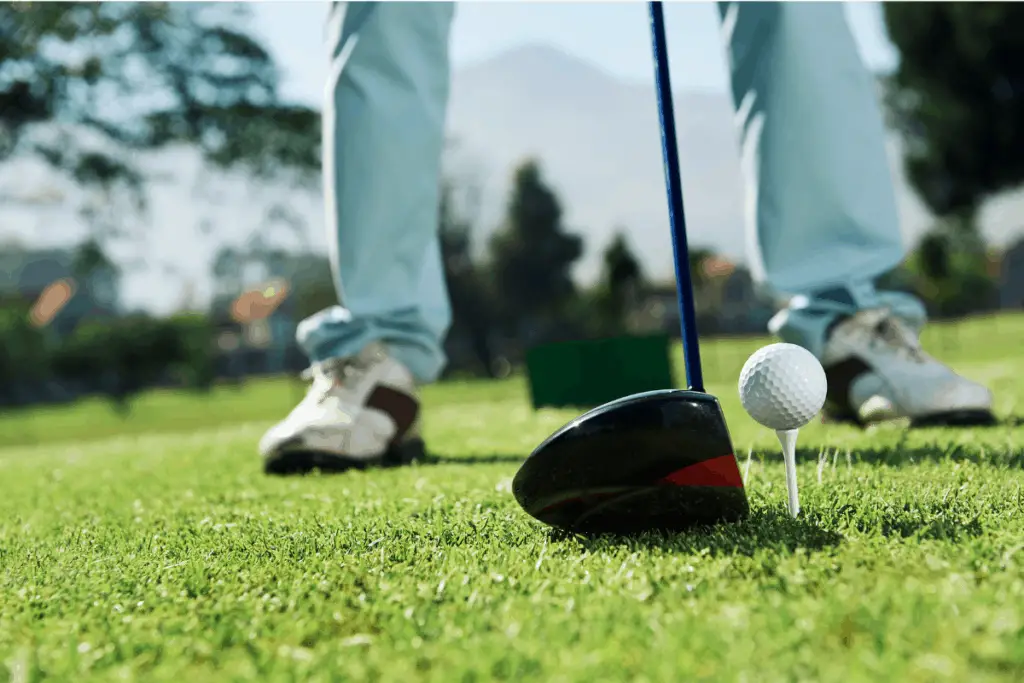 does-golf-driving-distance-include-roll-thegolfingpros