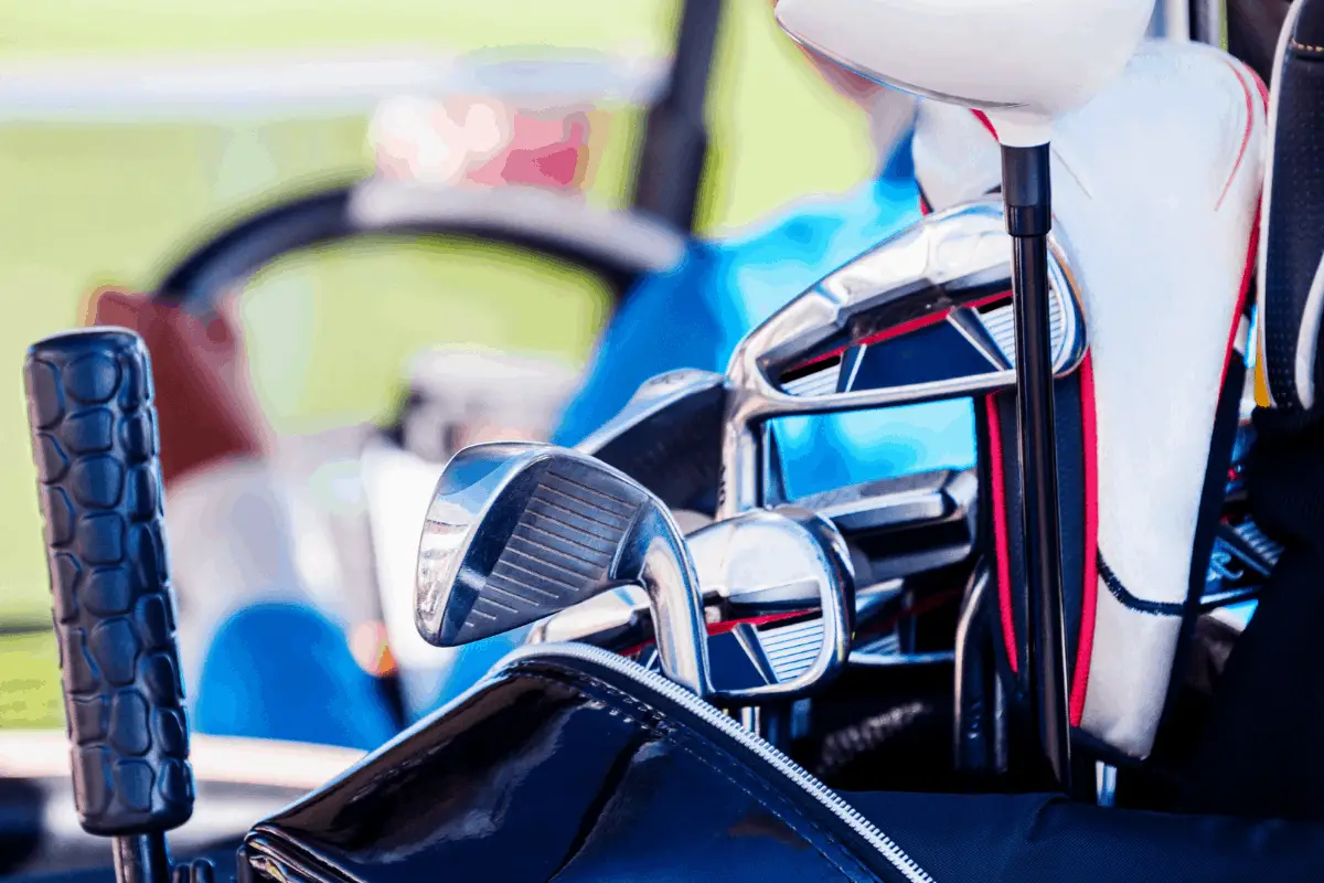 9 Things To Bring To A Golf Club Fitting Session (The Essentials)
